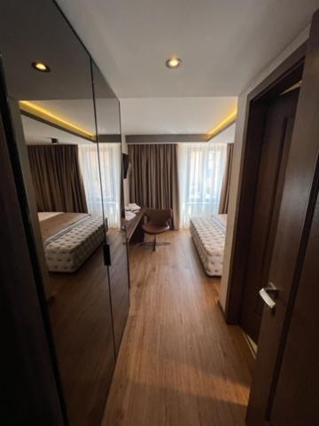 Hotel Palace San Valentino Umag Eksteriør bilde