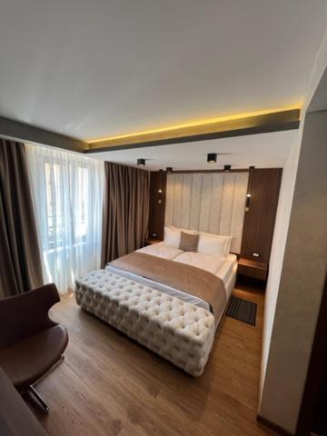 Hotel Palace San Valentino Umag Eksteriør bilde