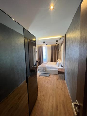 Hotel Palace San Valentino Umag Eksteriør bilde