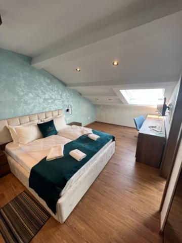 Hotel Palace San Valentino Umag Eksteriør bilde